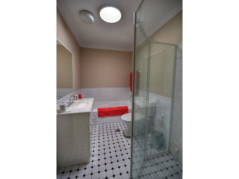 13/3 Budgeree Road, Toongabbie NSW 2146