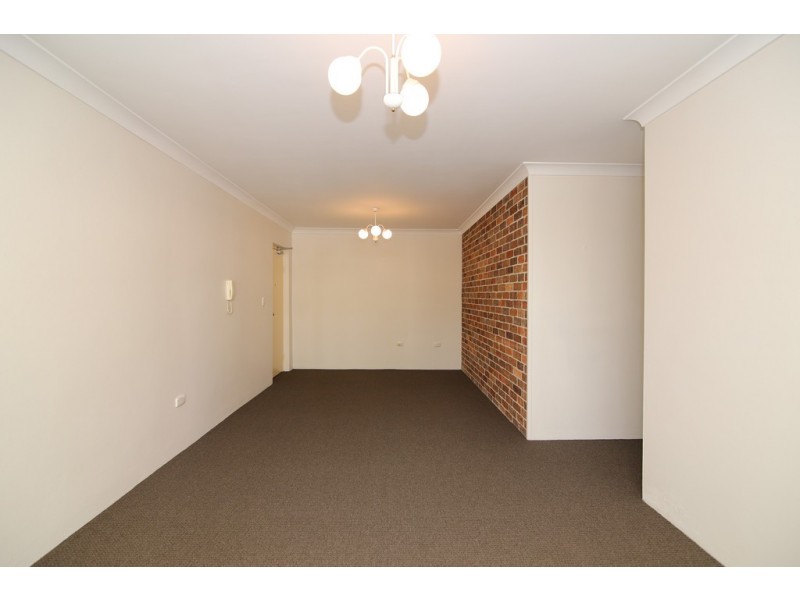4/237-239 Targo Road, Toongabbie NSW 2146