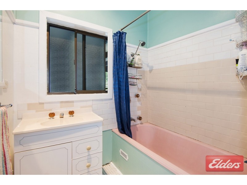 37 Valeria Street, Toongabbie NSW 2146