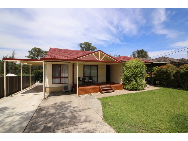 9 The Crescent, Toongabbie NSW 2146
