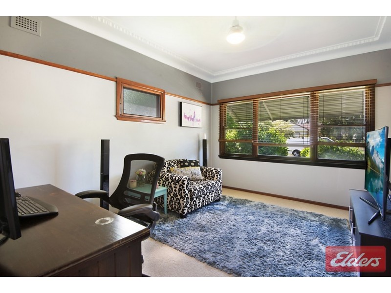 4 Scott Street, Toongabbie NSW 2146