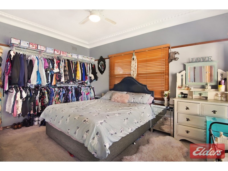 4 Scott Street, Toongabbie NSW 2146