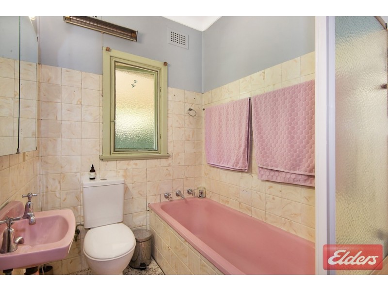 4 Scott Street, Toongabbie NSW 2146