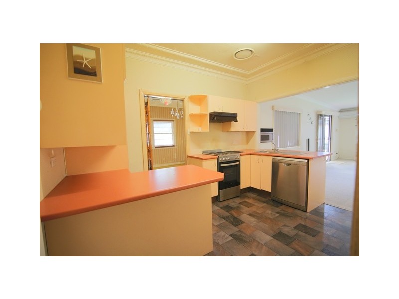 17 Burrabogee Road, Pendle Hill NSW 2145