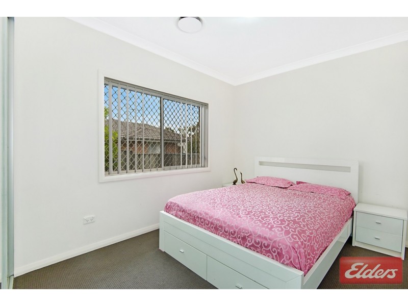 2/181 Targo Road, Girraween NSW 2145