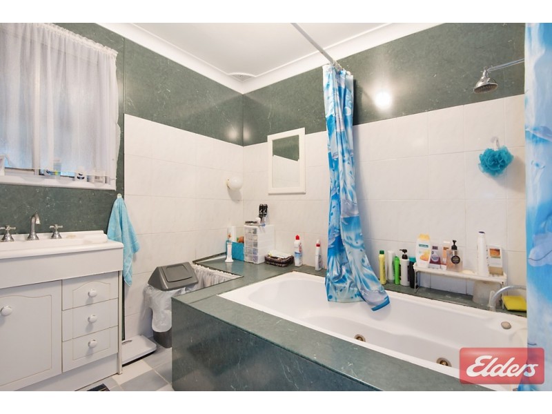 42 Zambesi Road, Seven Hills NSW 2147