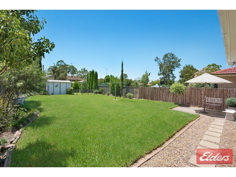 25 Orleans Crescent, Toongabbie NSW 2146