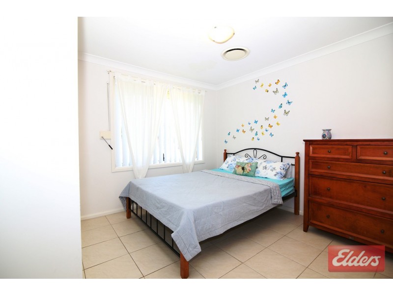 6 Memphis Crescent, Toongabbie NSW 2146