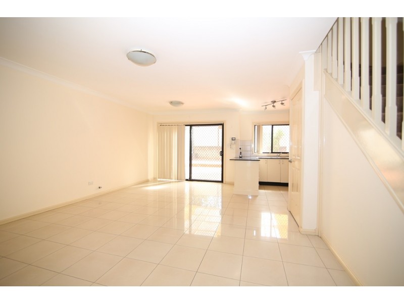 23 Collins Street, Pendle Hill NSW 2145