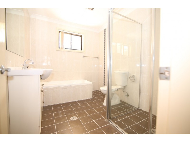 23 Collins Street, Pendle Hill NSW 2145