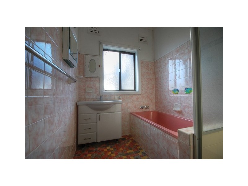 13A Marcia Street, Toongabbie NSW 2146