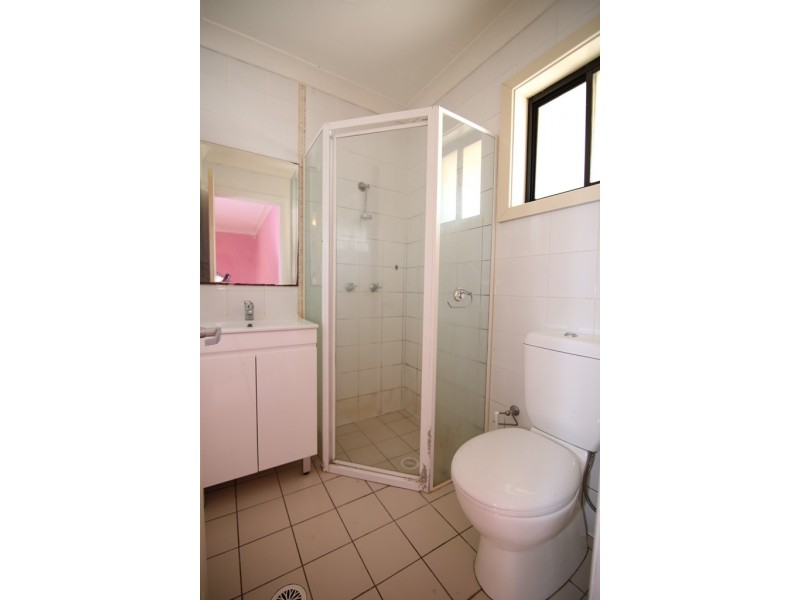 2/36 Carinya Road, Girraween NSW 2145