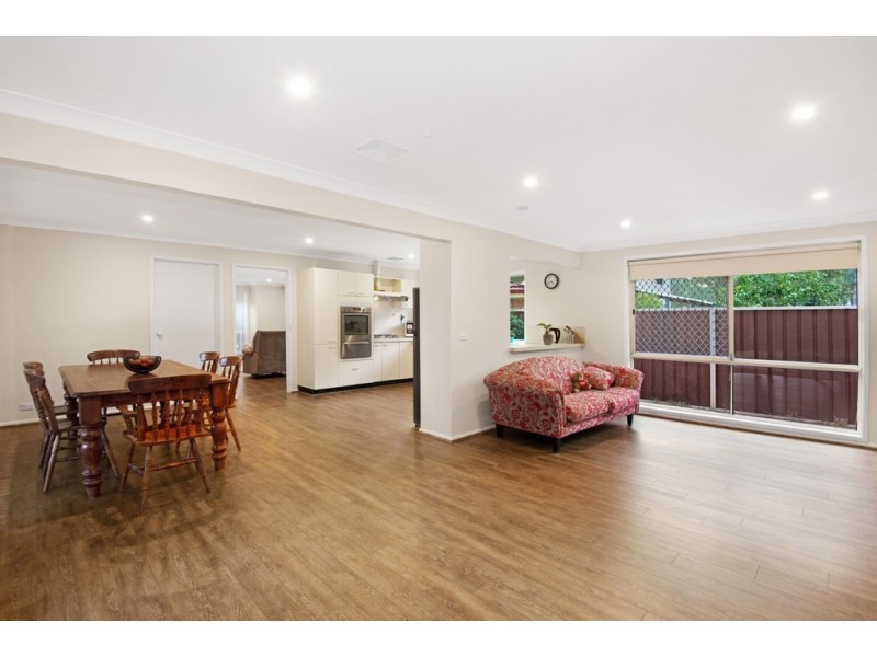 22 Austin Woodbury Place, Toongabbie NSW 2146