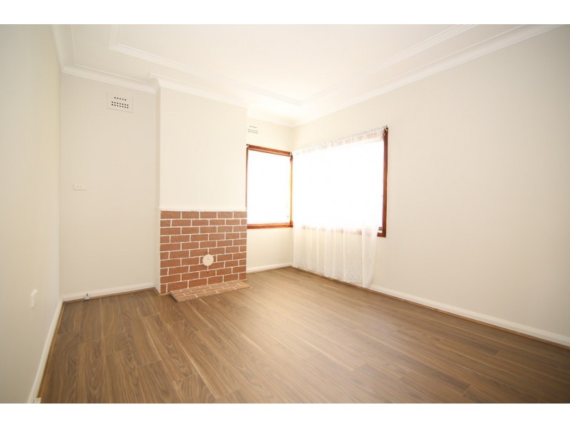 38 Portico Parade, Toongabbie NSW 2146