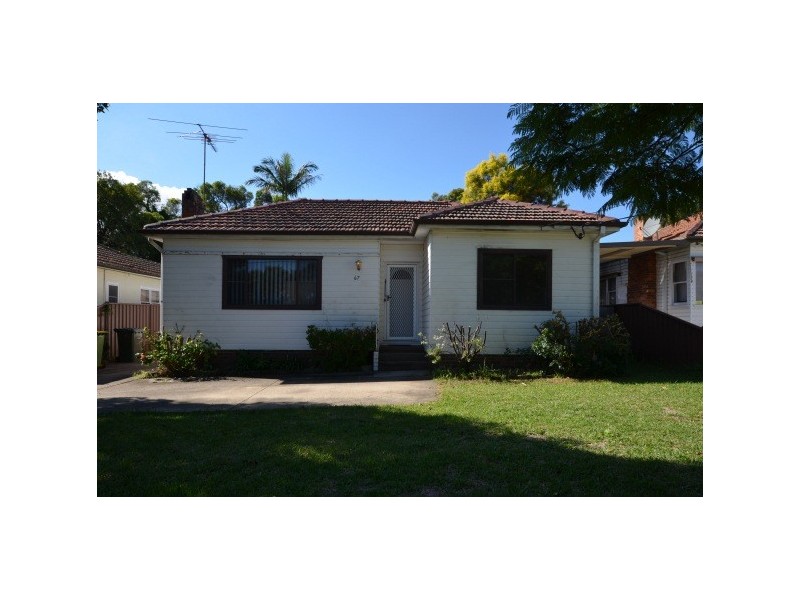 67 Ballandella Road, Toongabbie NSW 2146