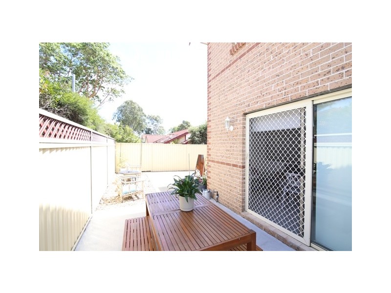 1/185 Targo Road, Girraween NSW 2145