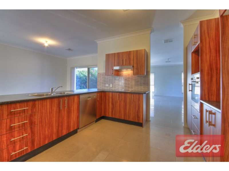 12 Elva Street, Toongabbie NSW 2146