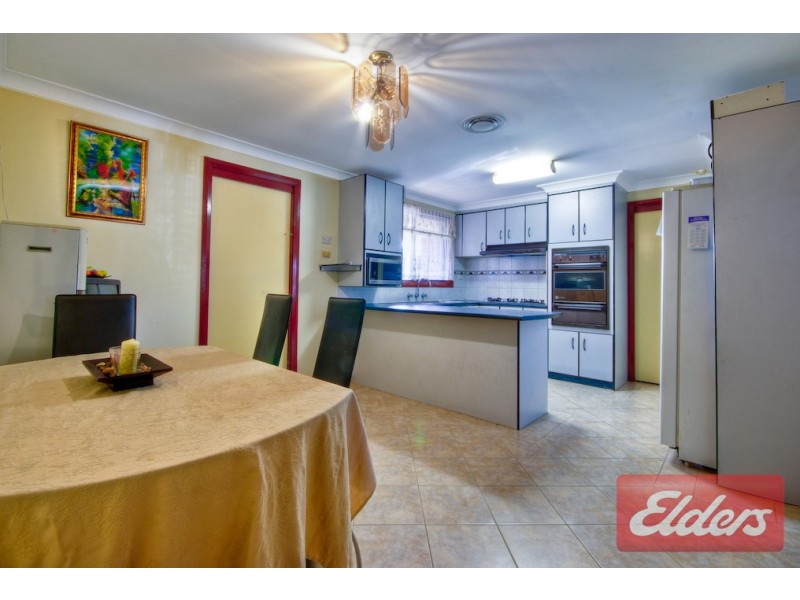 6 Cody Place, Oakhurst NSW 2761