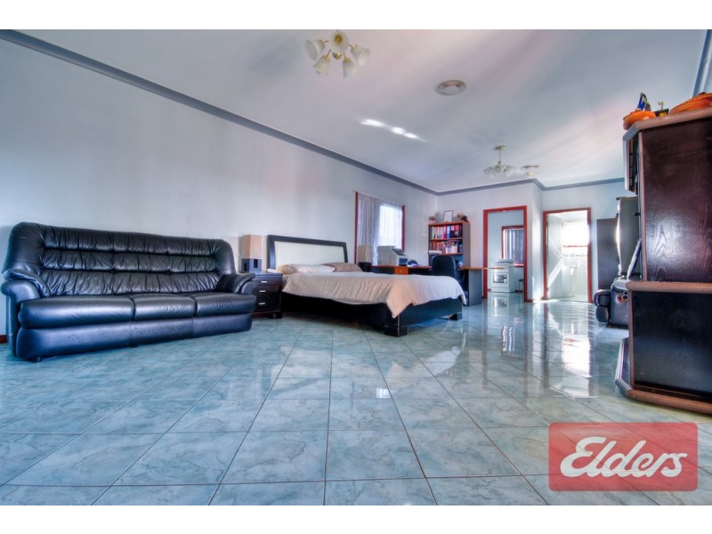 6 Cody Place, Oakhurst NSW 2761