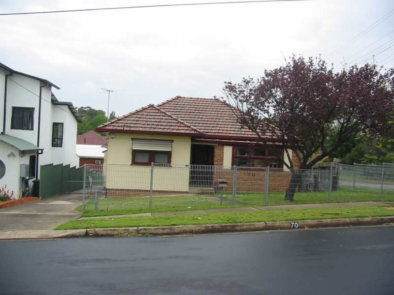 2/70 Oatlands street, Wentworthville NSW 2145