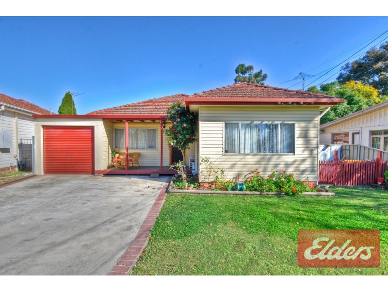 18 Edna Avenue, Toongabbie NSW 2146