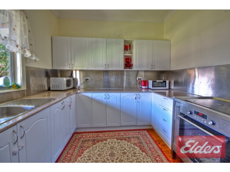 18 Edna Avenue, Toongabbie NSW 2146