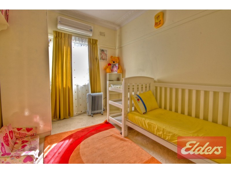 18 Edna Avenue, Toongabbie NSW 2146