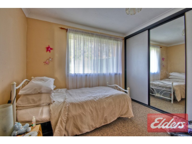 11 Saxon Place, Constitution Hill NSW 2145