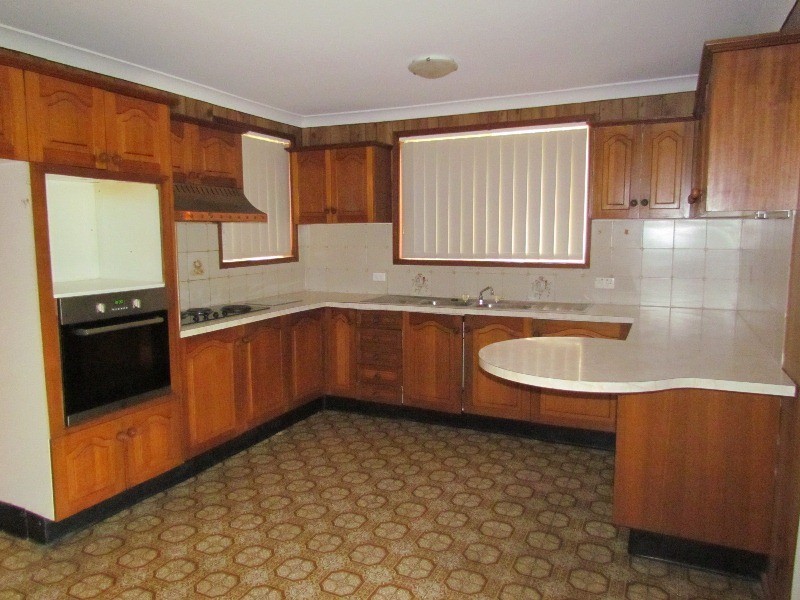 17 Valparaiso Avenue, Toongabbie NSW 2146