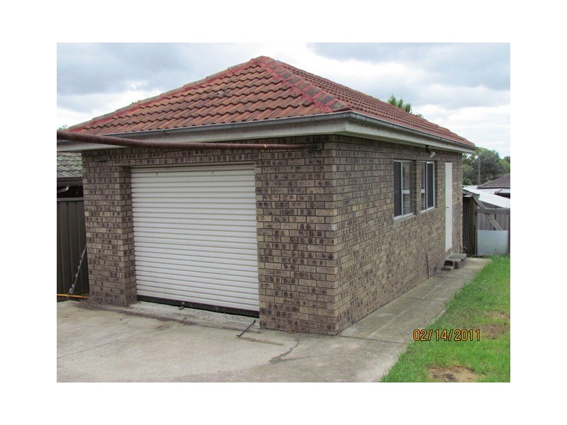 17 Valparaiso Avenue, Toongabbie NSW 2146