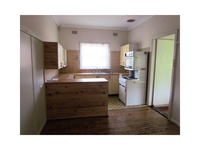 96 Ballandella Road, Toongabbie NSW 2146