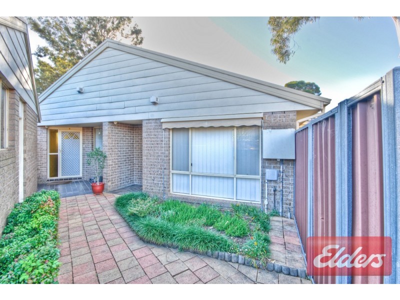 2/43a Carinya Road, Girraween NSW 2145