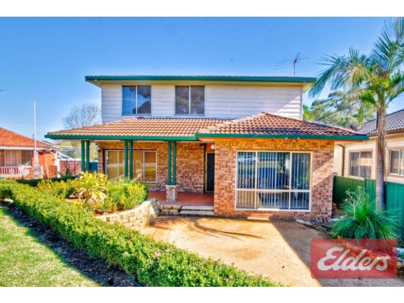 8 Ulonga Place, Toongabbie NSW 2146