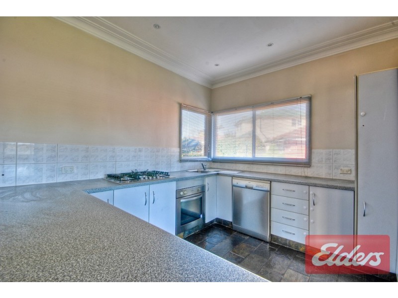 8 Ulonga Place, Toongabbie NSW 2146