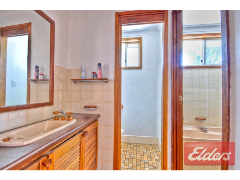 8 Ulonga Place, Toongabbie NSW 2146