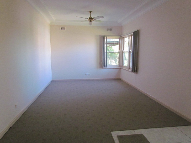 6 Melody Street, Toongabbie NSW 2146