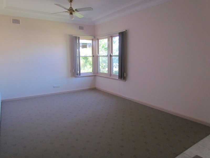 6 Melody Street, Toongabbie NSW 2146