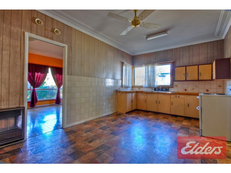 2 Preston Road, Old Toongabbie NSW 2146