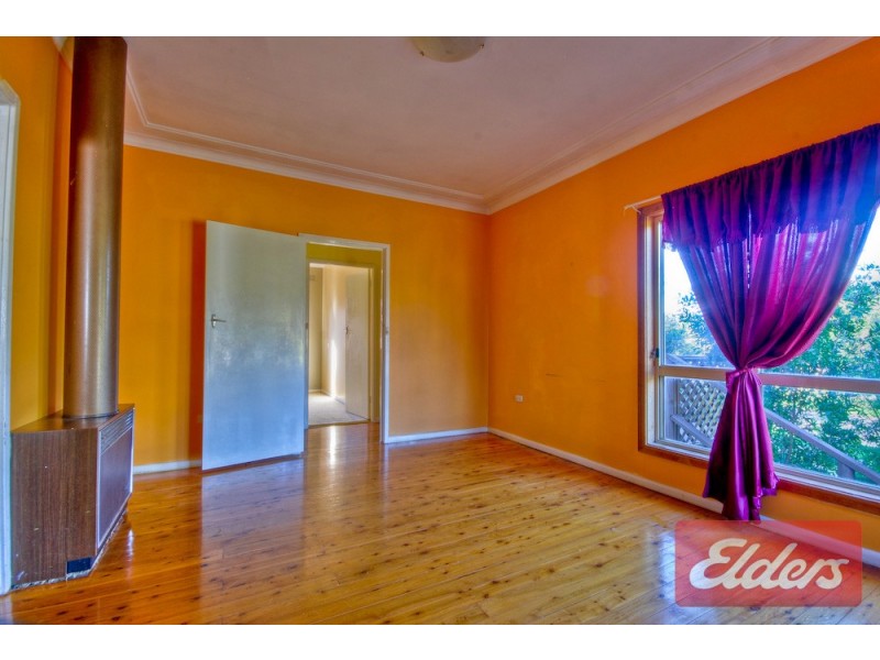 2 Preston Road, Old Toongabbie NSW 2146