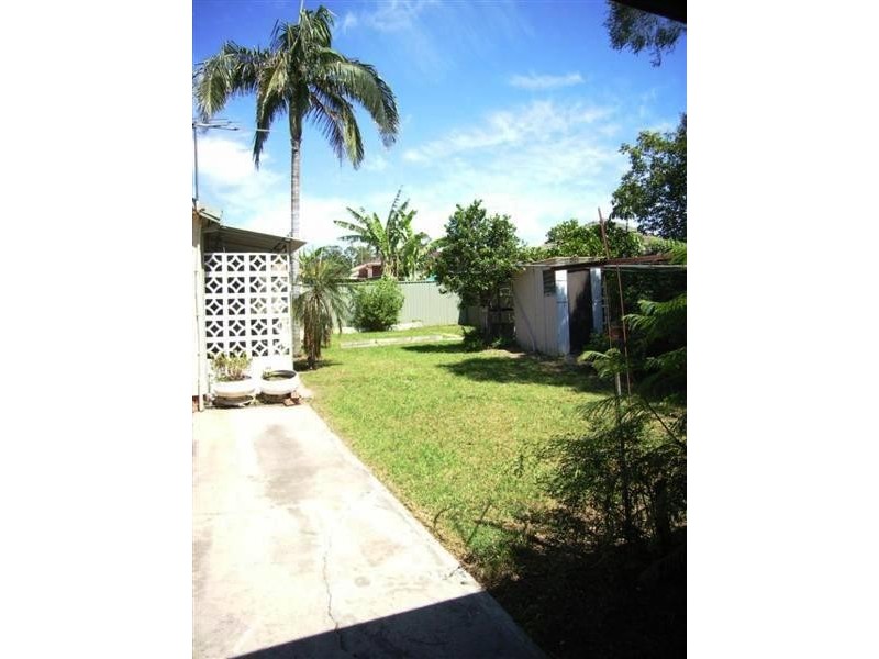 14 Mandoon Road, Girraween NSW 2145