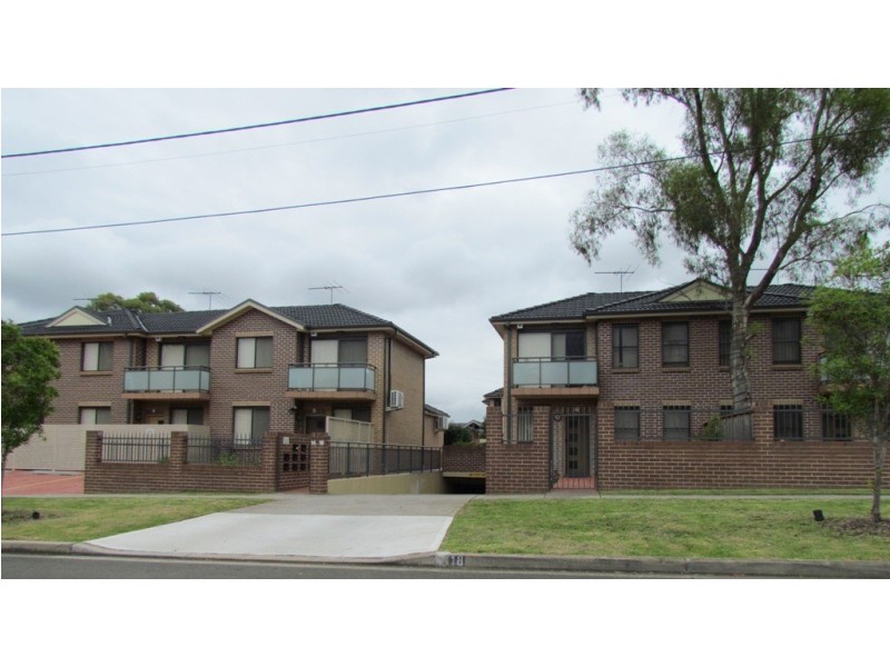 13/14-18 Valeria Street, Toongabbie NSW 2146