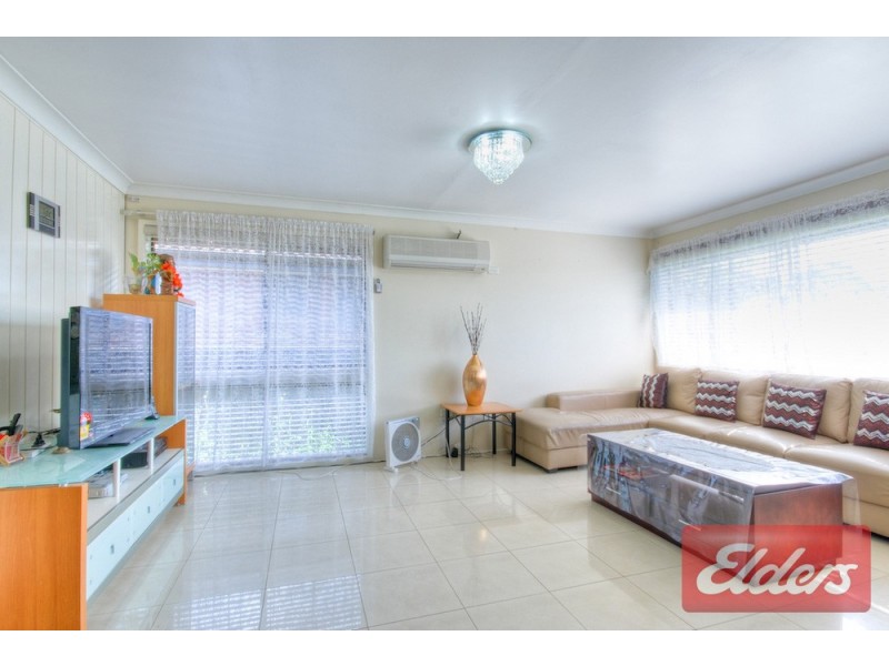 15 Tucks Road, Toongabbie NSW 2146