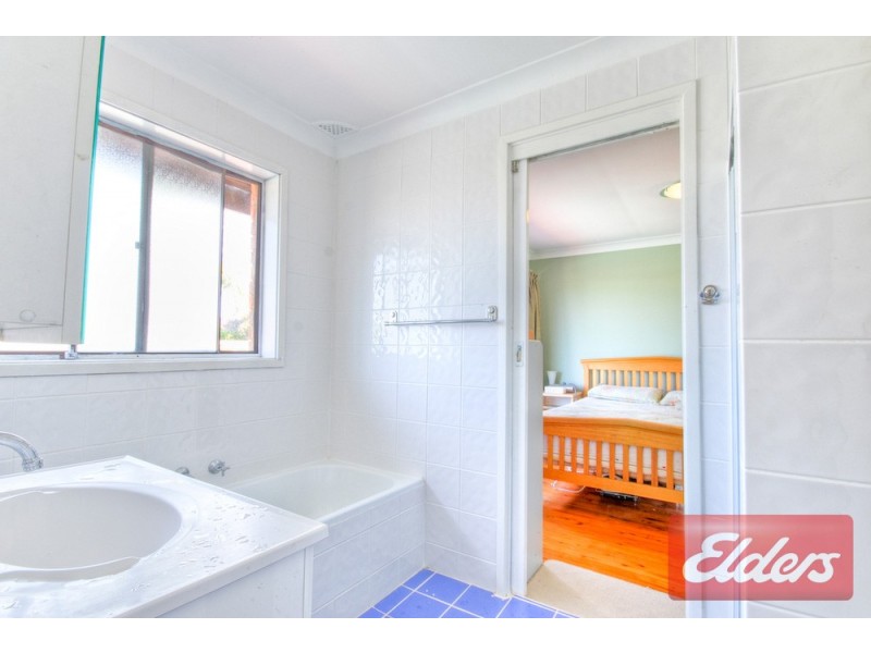 15 Tucks Road, Toongabbie NSW 2146