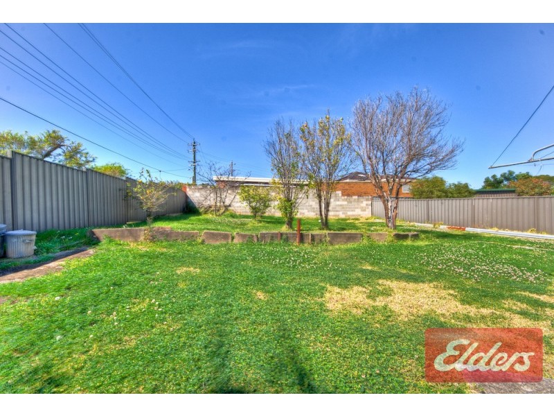 36 The Crescent, Toongabbie NSW 2146