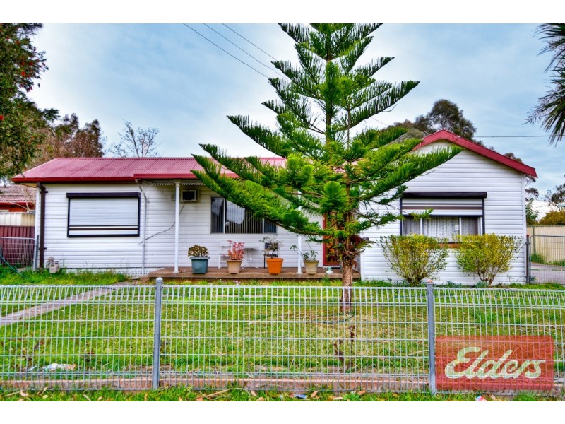 4 Octavia Street, Toongabbie NSW 2146