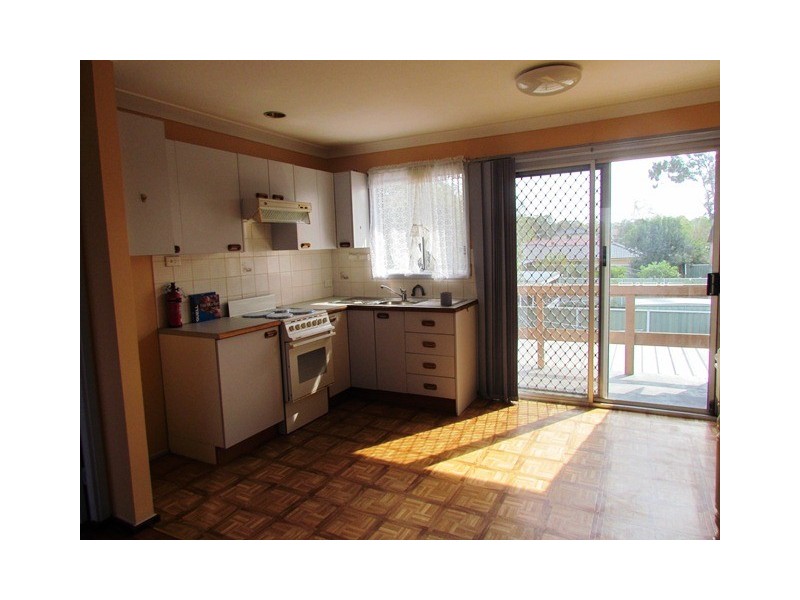 2A Tucks Rd, Toongabbie NSW 2146