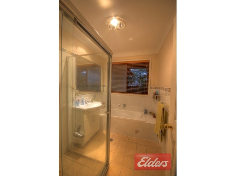 20 Woodlawn Drive, Toongabbie NSW 2146