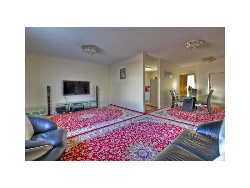 18 Edna Avenue, Toongabbie NSW 2146