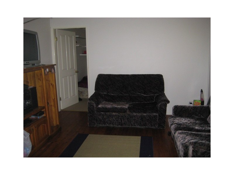 11 Ancona Avenue, Toongabbie NSW 2146