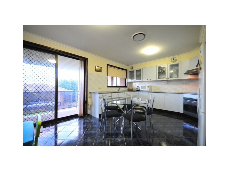 34 Hazel Street, Girraween NSW 2145